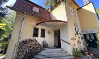 Wohnung - 8044, Graz - Großzügige Wohnung in Villa mit Garten / Mariatrost / Sanierungsbedürftig