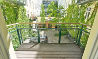 Wohnung - 1090, Wien - BERGGASSE 206m² / 6 Zimmer mit Balkon / teilweise auch gewerblich nutzbar / historischer Altbau