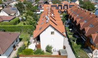 Haus - 2201, Seyring - Gepflegtes Reihenendhaus - stadtnahes Wohnen und Grünoase vereint!