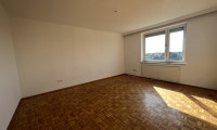 Wohnung - 2460, Bruck an der Leitha - 3,5 Zimmer Wohnung im Dachgeschoß ohne Dachschrägen! TOP AUSSICHT! ohne Küche! ohne Aufzug!