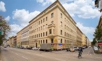 Wohnung - 1070, Wien,Neubau - Stilvolle Altbauwohnung mit 150m² Potenzial!