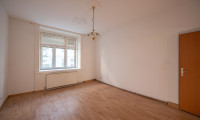 Wohnung - 1100, Wien - ++NEU++ Sanierungsbedürftige 3-Zimmer ALTBAUWOHNUNG in ruhiger Lage!