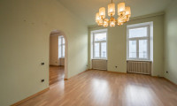 Wohnung - 1100, Wien - ++NEU++ Sanierungsbedürftige 4-Zimmer ALTBAUWOHNUNG in ruhiger Lage!