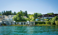 Haus - 9220, Velden am Wörther See - Attraktives Seeufer-Investment mit drei Badehäuser