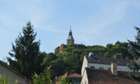 Haus - 7540, Güssing - Blick zur Burg - Großes Grundstück mit renovierungsbedürftigem Haus zentral in Güssing