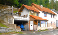 Haus - 9620, Hermagor - Großzügiges Zweifamilienhaus mit 11 Zimmern, 3 Bädern, uvm.. Auch ideal zur Vermietung geeignet.