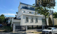 Haus - 1130, Wien,Hietzing - Exklusive Villa in 1130 Wien: Neuwertig, 334m², 7 Zimmer, 4 Terrassen, Personenaufzug, Garage, Outdoor Küche, Wellnessbereich,.....