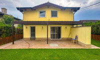 Haus - 1210, Wien,Floridsdorf - Modernes Traumhaus auf Eigengrund | KGV-Leopoldau |Großer Garten | Pool | Überdachter Stellplatz | Saniert