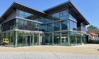 Halle / Lager / Produktion - 83435, Bad Reichenhall - Repräsentatives Autohaus mit Showroom, Büro- & Wohnflächen in Bestlage Bad Reichenhall