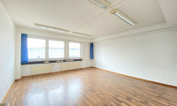 Büro / Praxis - 4020, Linz - Praktische, zentrale gelegene Bürofläche im 6.OG mit Ausblick - sehr hell, in 4020 Linz zu mieten