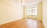 Wohnung - 1180, Wien - ++NEU++ Sanierungsbedürftige ALTBAU-CHARME & Top-Lage!  2,5-Zimmer-Perle perfekt als Anlage beim Ebner-Eschenbach-Park!