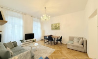Wohnung - 1070, Wien - Traumhafte 2-Zimmer-Altbauwohnung – elegant, hell und perfekt aufgeteilt