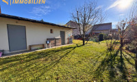 Haus - 2481, Achau - Wohnen nahe Wien: Einfamilienhaus mit Garten, Pooldeck, Nebengebäude und guter Anbindung