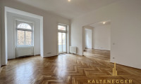 Wohnung - 1090, Wien - Stilvoller Altbau in Hofruhelage – großzügige 3–4-Zimmer-Wohnung mit Balkon