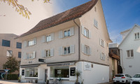 Zinshaus Renditeobjekt - 6850, Dornbirn - Renditeobjekt mit 8 Ferienwohnungen und einem geräumigen Verkaufslokal in Dornbirn - Kernsaniert!