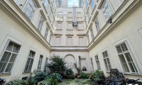 Wohnung - 1010, Wien,Innere Stadt - #SQ - ELEGANTER ERSTBEZUG IN ZENTRALER LAGE: STILVOLL SANIERTE ALTBAUWOHNUNG NÄHE INNENSTADT - ЭЛЕГАНТНАЯ КВАРТИРА ПРЕМИУМ-КЛАССА НЕДАЛЕКО ОТ ЦЕНТРА ГОРОДА!