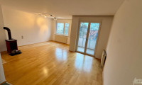 Wohnung - 2000, Stockerau - Charmante 3-Zimmer Wohnung mit Balkon und Keller gut für Anleger oder privater Nutzung!