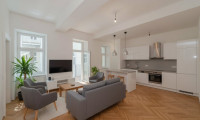 Wohnung - 1200, Wien - ++NEU++ Außergewöhnliche 2-Zimmer Altbauwohnung mit Balkon