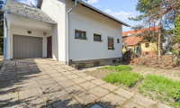 Haus - 1130, Wien - Renovierungsbedürftiges Einfamilienhaus mit Garten und Garage – Ihr neues Zuhause in Toplage