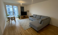 Wohnung - 1100, Wien - Neuwertige 2-Zimmer-Wohnung mit Balkon und Stadtblick in 1100 Wien! Miete: 999,- €