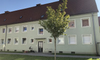 Wohnung - 4400, Steyr - Sonnige Grünlage, ausgewählte Nachbarschaft & Entspannung pur: sanierte 3-Zimmer-Wohnung im obersten Stock eines kleinen Mehrparteienhauses mit moderner Dusche und viel Privatsphäre!