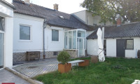 Haus - 2700, Wiener Neustadt - Leistbares Wohnen mit Garten und großer Garage, ruhige Lage im Zehnerviertel