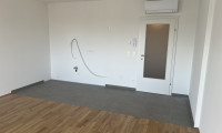 Wohnung - 2700, Wiener Neustadt - Komfortables Wohnen in Wiener Neustadt: 33,03m², 1 Zimmer, Loggia, Fliesen, Parkett uvm.