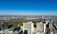 Wohnung - 1220, Wien - DC2 – Zeitlose Eleganz mit Rundum-Loggia und Panorama ohne Grenzen