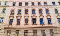 Wohnung - 1090, Wien - Sanierungsbedürftige Altbauetage 4-6 Zimmer
