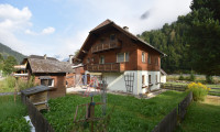 Haus - 5583, Muhr - Landhaus in Muhr: Großzügige Fläche, 3 Balkone, Garage und mehr.