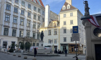 Wohnung - 1010, Wien - Altbaujuwel im Herzen des 1.Bezirkes, charmante 3 Zimmer 80 m² Wohnung, nahe dem idyllischen Franziskaner Platz !