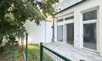 Wohnung - 1160, Wien - Erstbezug in U-Bahn-Nähe! Liebevoll generalsanierte 3-Zimmer-Wohnung mit Eigengarten und Terrasse in Gründerzeithaus