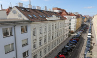 Wohnung - 1210, Wien - Charmante Altbauwohnung mit großzügiger Raumaufteilung im 21. Bezirk