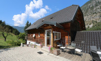 Haus - 9530, Bleiberg-Kreuth - chaletartige Wohnung mit riesigem Garten, beinahe ein ganzes Haus