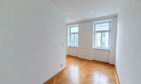 Wohnung - 1140, Wien - 27,25 m2 Eigentums- Garconniere in einem Altbauwohnhaus, Nähe Matzner Park, 5 min zum Bahnhof Wien Penzing!