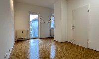 Wohnung - 8010, Graz - Geidorf - Sanierte 1-Zimmer-Wohnung mit Balkon & Lift