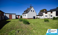 Haus - 4050, Traun - Toplage! Haus mit großem Grundstück, 2- bzw. 3-fach Garage & neuer Luftwärmepumpe