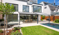Wohnung - 1130, Wien,Hietzing - Exklusive Garten-Residenz mit Pool & Au-Pair-Suite