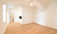 Wohnung - 1040, Wien - 2-Zimmer-Altbauwohnung mit Freifläche I unbefristet I ab sofort | Nahe Hauptbahnhof