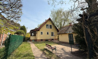Haus - 1210, Wien - Familienhit mit Potential: Haus mit großem Garten & Keller mit Top-Anbindung