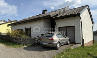 Haus - 4190, Bad Leonfelden - Einfamilienhaus mit großem Garten und begonnenen Modernisierungsmaßnahmen