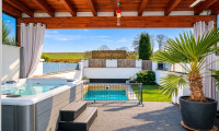 Haus - 4641, Steinhaus - Reihenhaus mit Pool, viel Platz & sonniger Lage in Steinhaus