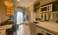 Wohnung - 10310, Bangkok - Exklusive Wohnung mit Möbel im 30. Stock in Bangkok zu verkaufen mit Pool