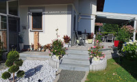 Haus - 9560, Feldkirchen in Kärnten - schöner Bungalow - Wohn Haus mit Büro & Lager und mit neuer Terrasse, 3 er Carport,  Preis € 445 000.-