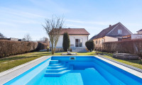 Haus - 2133, Hagenberg - Der Sommer kann kommen, Pool und Garten sind bereit für Sie! Perfekt für Kleinfamilien oder Paare auf der Suche nach Ruhe.