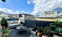 Wohnung - 6130, Schwaz - Schwaz: Seltene Gelegenheit – Exklusive Dachgeschosswohnung mit Südbalkon, Lift und Tiefgaragenplatz in absoluter Zentrumslage