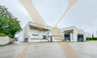 Halle / Lager / Produktion - 4600, Wels - Lagerhalle samt Büros in verkehrstechnisch optimaler Lage in Wels zu vermieten! Gleisanschluss vorhanden! Teilbar!