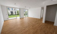 Wohnung - 2301, Groß-Enzersdorf - Moderne Gartenwohnung im Erstbezug – 4 Zimmer, ca. 110 m² Wohnfläche & großzügiger Eigengarten!