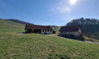Haus - 8463, Fötschach - Grundstück mit Nebengebäude und Altbestand in Fötschach