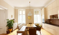 Wohnung - 3500, Krems an der Donau - RENOVIERTER STILALTBAU MIT 140m2 EIGENGARTEN NÄHE KLOSTER UND